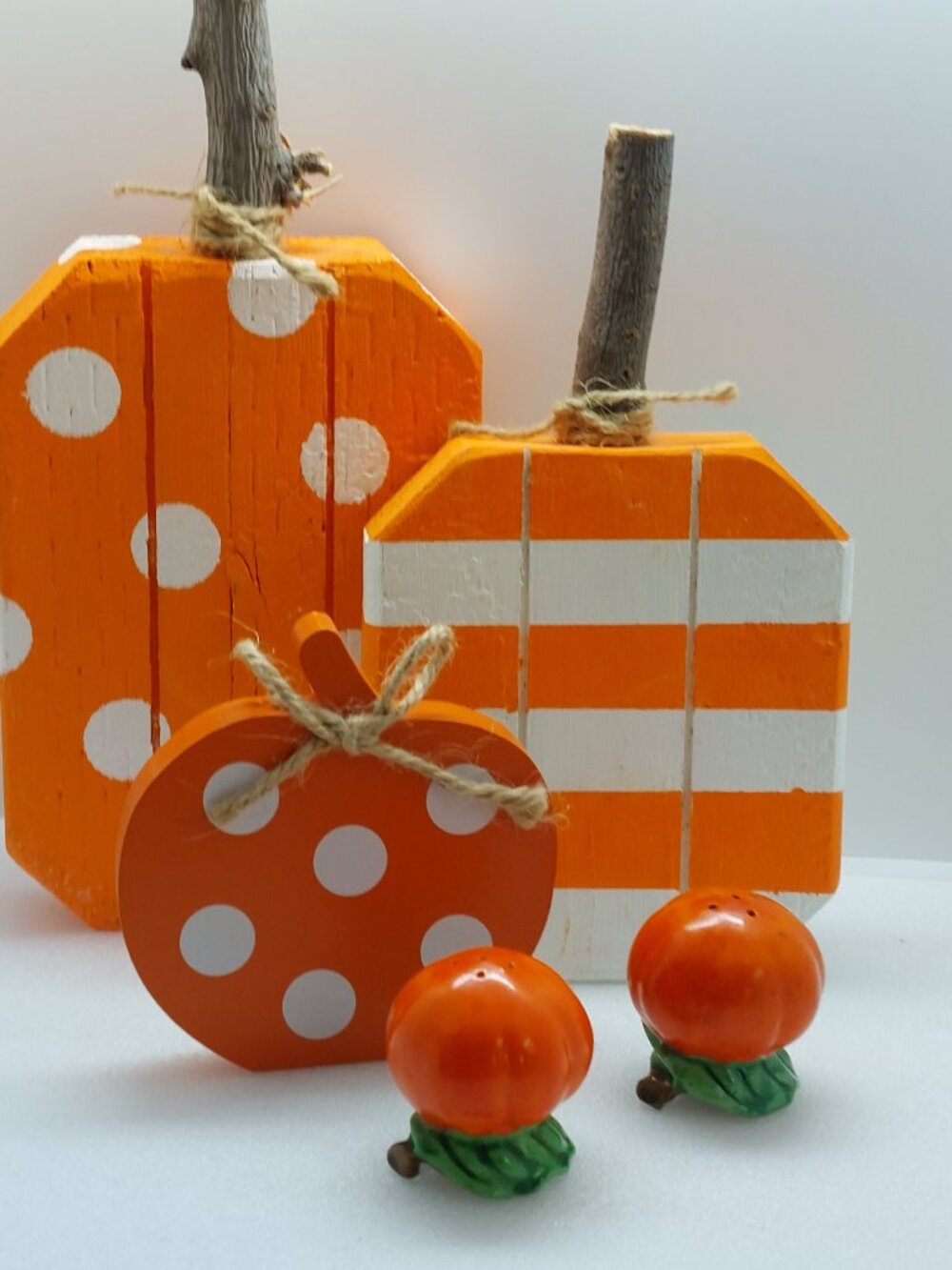 Halloween Decor Handmade Wood Pumpkins Salt & Pepper